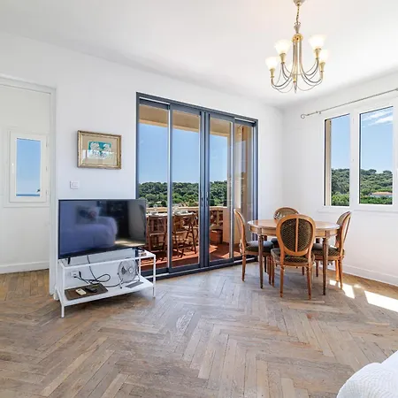 Duplex With View On The Cap D'antibes Lägenhet